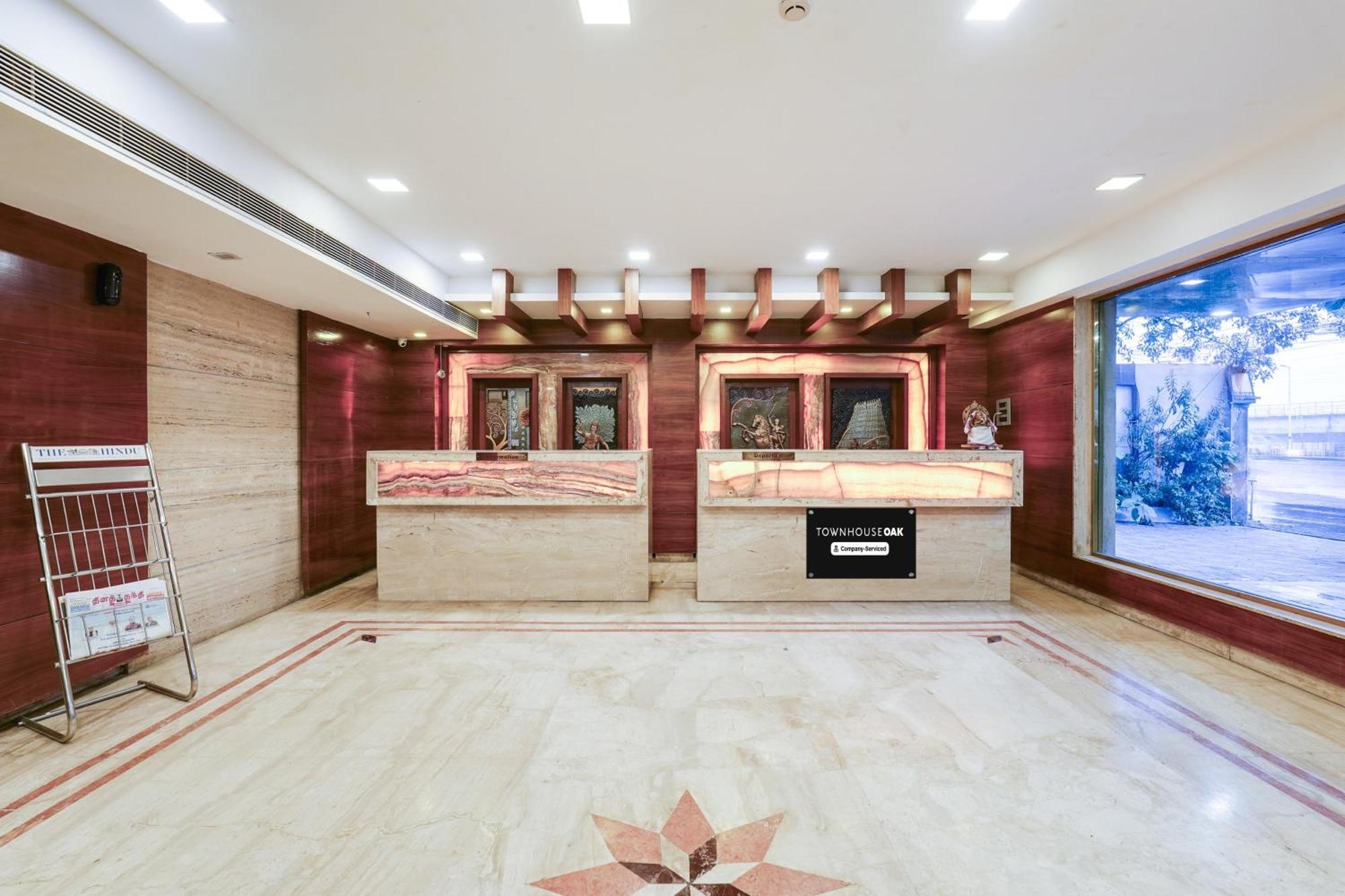 Super Townhouse Oak Alandur Near Chennai Airport Formerly Vijay Park Eksteriør bilde