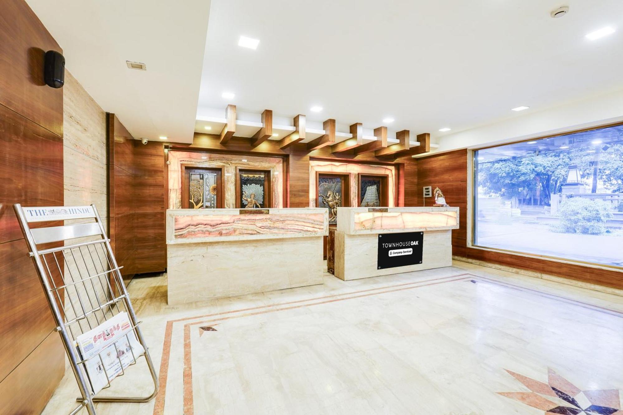 Super Townhouse Oak Alandur Near Chennai Airport Formerly Vijay Park Eksteriør bilde